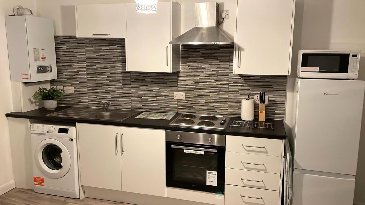 Supreme - 1 Bedroom Apart Sleeps 4 Short/Long Stay 吉林汉姆 外观 照片
